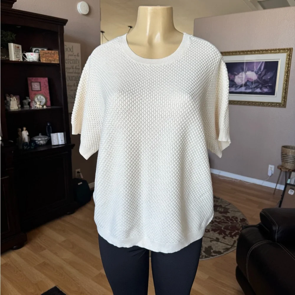 Women's Cream Sweater - Picture 4 of 10